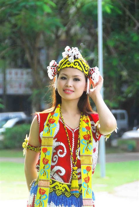 Image of woman, people, asia. Sarawak Traditional Costume and Handicraft: Iban