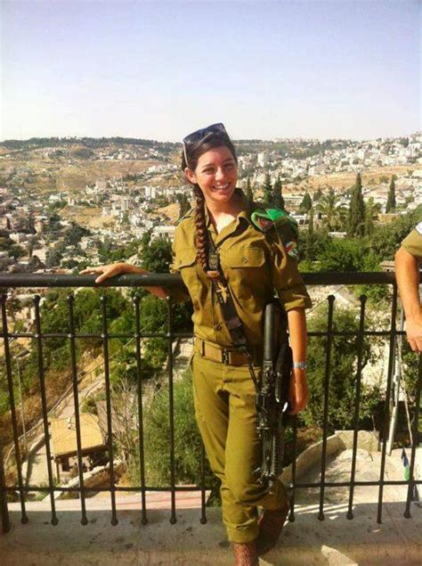 Pictures of israeli female soldiers. Israeli soldier girl 243