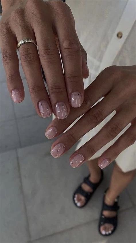 15 Gorgeous And Classy Short Nails For The Summer 2023 Streetstylis
