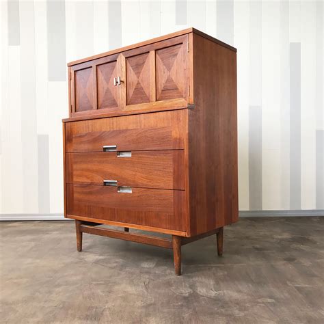 7 Stunning Mid Century Modern Dressers Under 800 Apartment Therapy