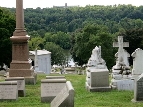 20 Cemeteries You Need To Visit Before You Die Cemeteries Laurel