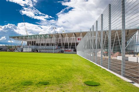 But now it finally seems to be within reach as official renderings were presented by the freiburg city hall and the football club. FREIBURG - New SC Freiburg Stadium (35,000) | Page 5 | SkyscraperCity