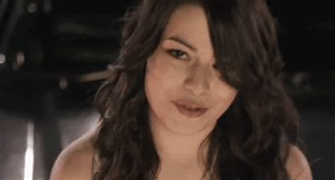 Miranda Cosgrove  Find And Share On Giphy