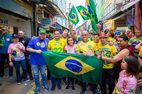 Caminhada Da Vitória Leva Multidão As Ruas Do Centro De Manaus Em Apoio à Bolsonaro Menezes