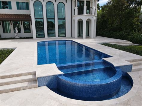 5 Modern Pool Tile And Design Ideas For 2021 Aquablu Mosaics