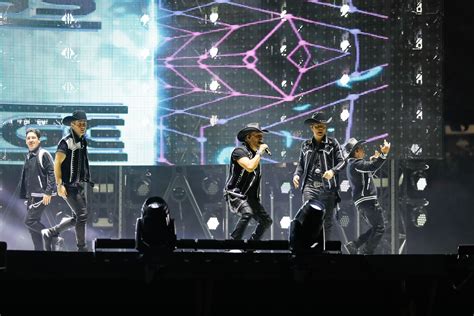 Review New Kids On The Block At Rodeohouston Houston Press