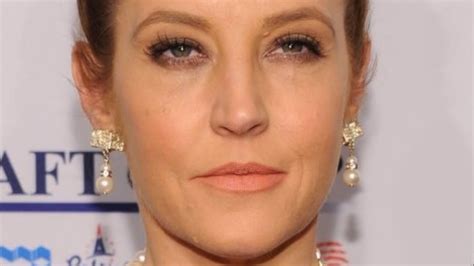 Tragic Details About Lisa Marie Presley Youtube