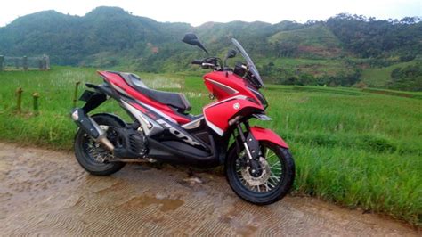 Biaya Modifikasi Yamaha Aerox 155 Touring Terkeren Ini Gak Sampe