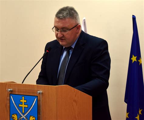 W czym się specjalizuję, gdzie pracuję, jak się ze mną skontaktować. Z 18. sesji Rady Powiatu w Staszowie » Powiat Staszowski