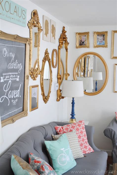 Check out some cool ideas for photos on the wall. 20 DIY Home Decor Projects - The 36th AVENUE