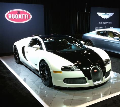 Meet the 'les légendes de bugatti'. Bugatti Veyron - 2012 New York International Auto Show ...