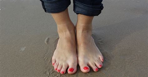 Six Reasons Why Your Feet Are Peeling