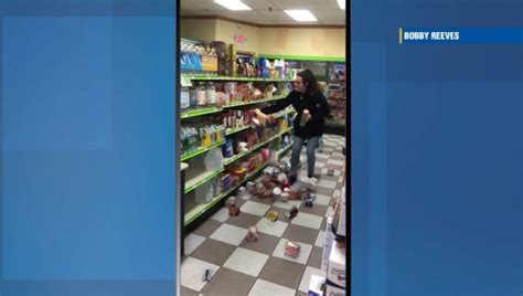 Quickchek Freak Out Woman Caught On Camera Trashing Store