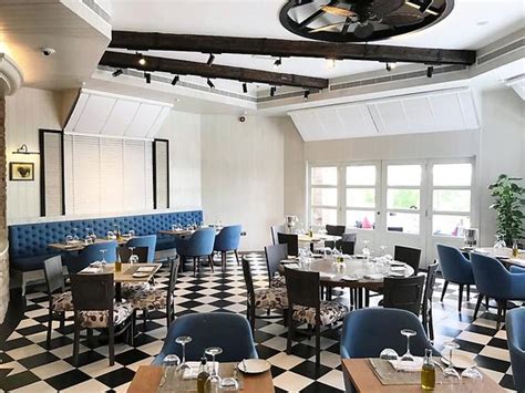 Beef bistro is now open in the hotel and is serving up an international array of beef including cuts love steak? Beef Bistro, Dubai - Al Garhoud - Menü, Preise ...