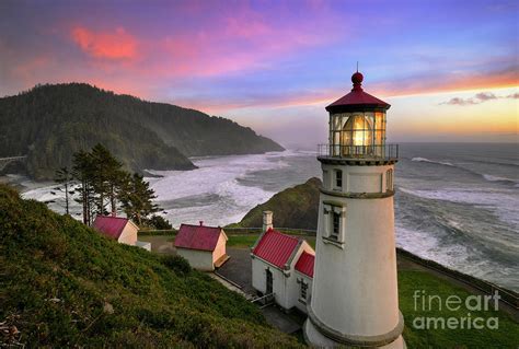 Sunset At Heceta Head Lighthouse On Oregon Coast Photograph By Tom