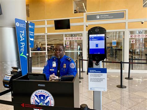 Tsa Travelers Can Wear Face Masks While Waiting In Line For Security