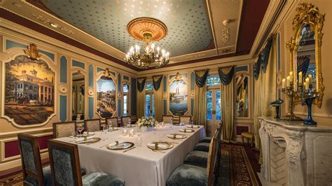 Seven-course meal at private Disneyland dining room comes with a price