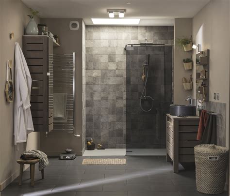 Une douche à l'italienne dans une salle de bains nature | Leroy Merlin
