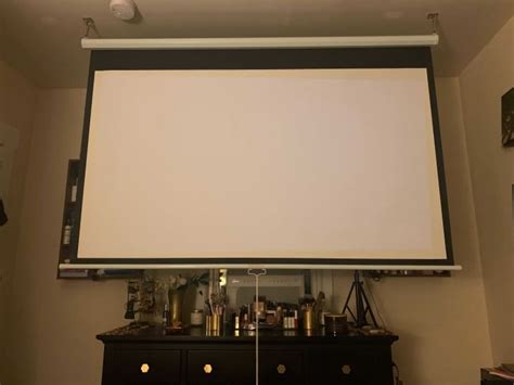 How I Fit A 100 Inch Projector Setup In My Nyc Apartment Engadget Vlr