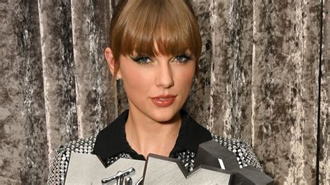 Taylor Swift Speaks Out Following Ticketmaster Fiasco