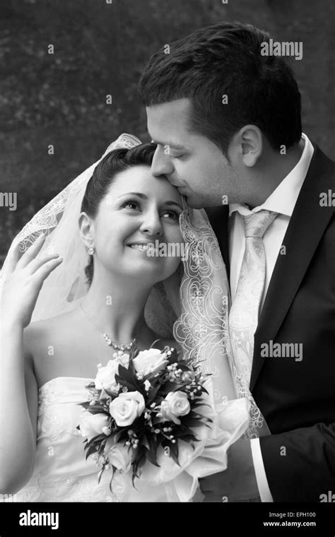 Newly Married Couple Stock Photo Alamy