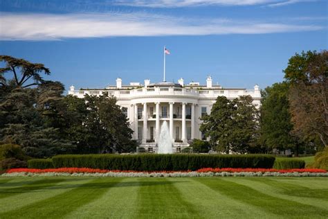 21 Fun Facts About The White Houses Grounds