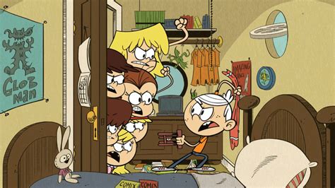 The Loud House Fighting  By Nickelodeon Find And Share On Giphy