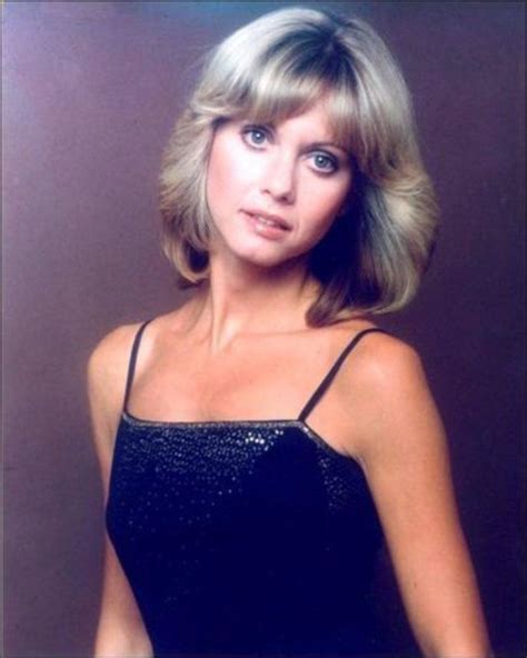 30 Vintage Photographs Of A Young Olivia Newton John In The 1970s And