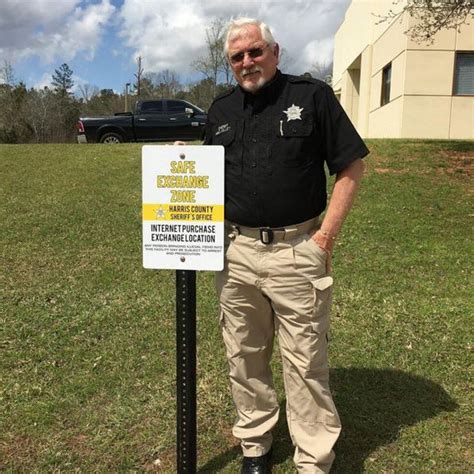 Sheriffs In Al Ga Counties Introduce Safe Exchange Zone For Online Sales