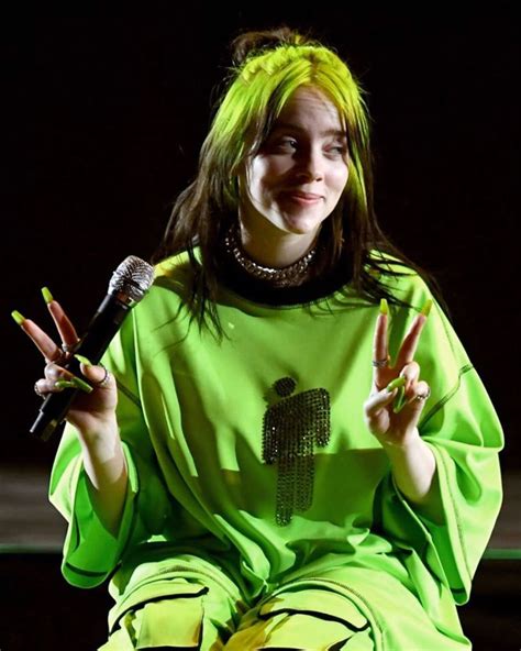 fanpage en instagram ella tiene todo mi corazón billie eilish billie celebrities