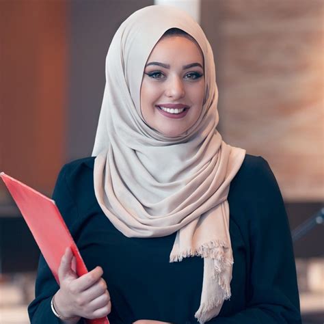 Importance Of Hijab In Islam Arab Girls Hijab Girl Hijab Muslim Girls Beautiful Hijab Saree