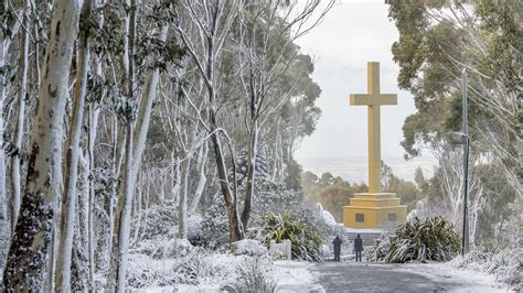 Mount Macedon Memorial Cross Cash To Boost World War Ii Vets Legacy