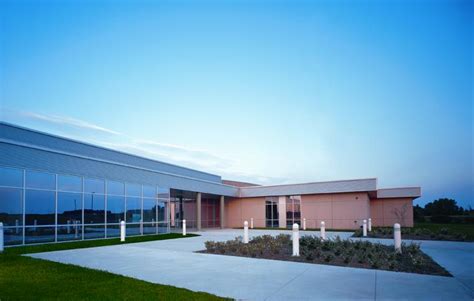 Architectural Glass For Riverland Community College Viracon Paulsen