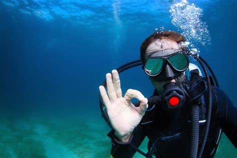 The Thrilling Adventure Of Scuba Diving In Dubai Seaman Tours