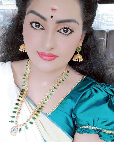 Asianet vanambadi serial padmini mohan role actress suchithra nair musically videos to advertise in this channel, copyright claims, complaints and for any other queries just drop a mail to dubsmashsouthteam@gmail.com. This popular serial actress to enter Bigg Boss ...