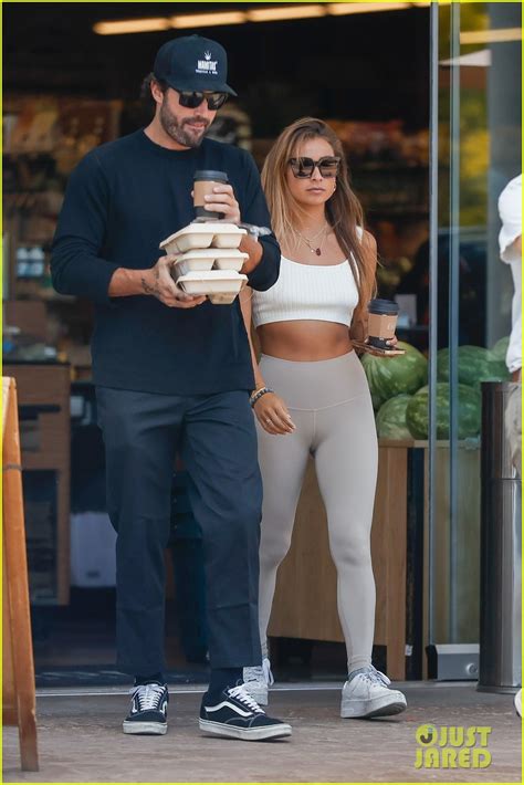 brody jenner makes food run with new girlfriend tia blanco in la photo 4757719 brody jenner