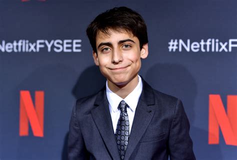 The Umbrella Academy How Old Is Aidan Gallagher Who Plays Number Five
