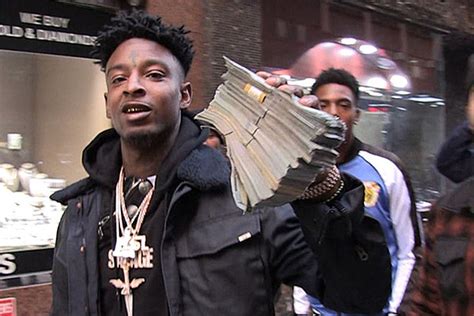 African american man with money and chains. 21 Savage Walks Around With $250,000 In Cash Just Because ...
