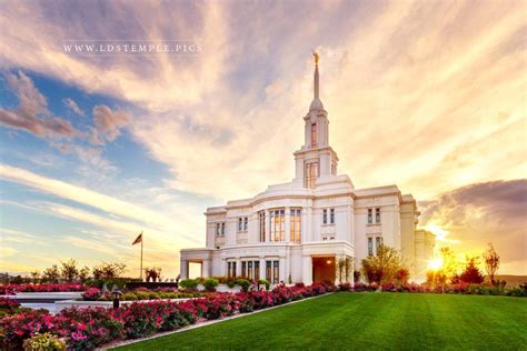 Payson Temple Sunset And Temple Grounds Lds Temple Pictures