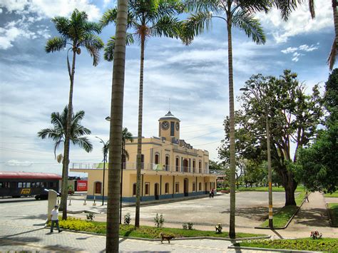 1024px Estacióndelferrocarrilpereira Viajar Por Colombia