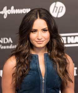 Demi Lovato has been spotted out of rehab - Highland Radio - Latest Donegal News and Sport