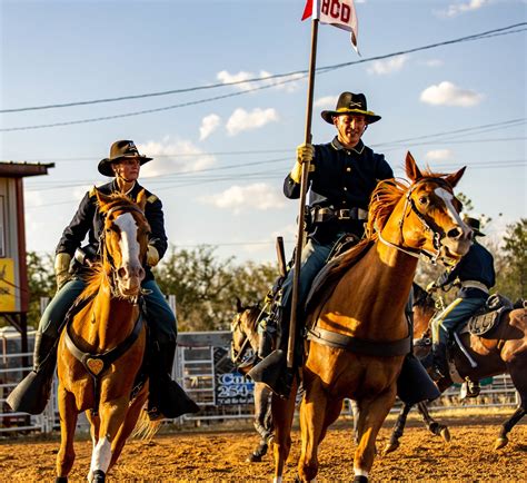 First Team Showcases Cavalry Skills At Rodeo Article The United