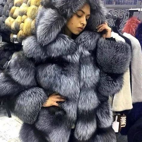 Pin By Elmo Vicavary On Fox Fur Fashion Fox Fur Coat Fur