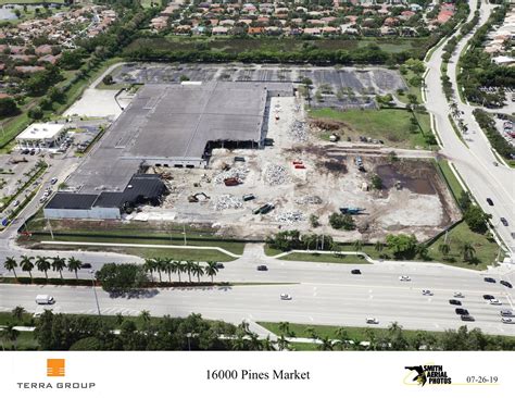 16000 Pines Blvd, Pembroke Pines, FL 33082 - 16000 Pines Market Phase I