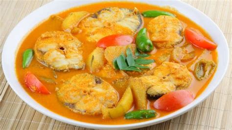Assamese Fish Curry Recipe By Mrs Mira Bordoloi Ndtv Food