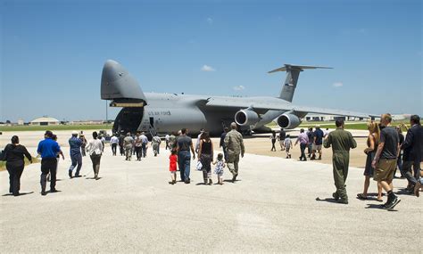 433rd Aw Becomes First Reserve Wing To Get New C 5m Joint Base San