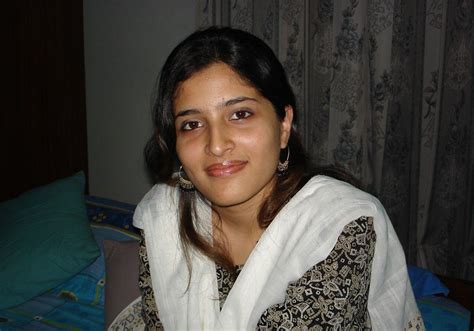 Sweet Pakistani And Indian Girls June 2010