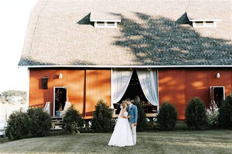 Top Barn Wedding Venues Minnesota Rustic Weddings