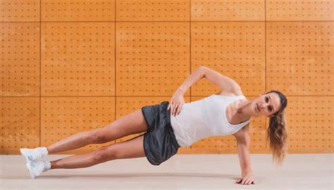 5 Minute Plank Workout For Strong Core Fitness Scenz