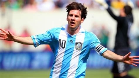 Leo, messidona, la pulga, la pulga atomica, atomic flea. Lionel Messi confirms that a mini Messi is on the way ...